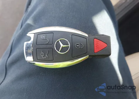 2014 Mercedes-Benz Slk 250 z USA, uszkodzony, nr VIN WDDPK4HA8EF087833